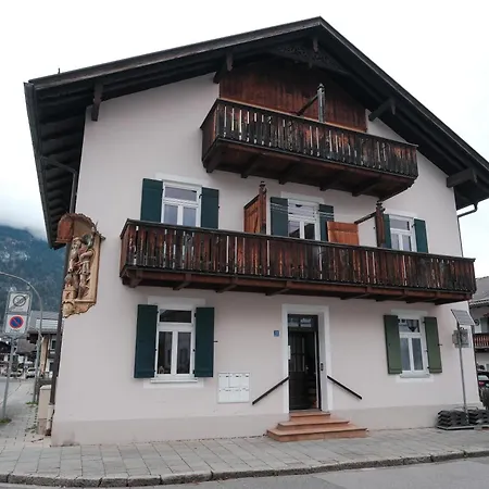 Апартаменты Hoellental Heritage House - Bergblick - 4 *
