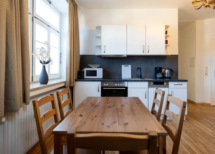 Hoellental Heritage House - Bergblick - 4 Apartman *